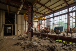 Opuštěná teplárna v Čechách, jeřáb, industriál, urbex